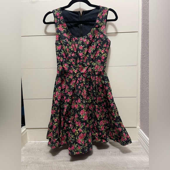 Dresses & Skirts - Vintage D&G dress